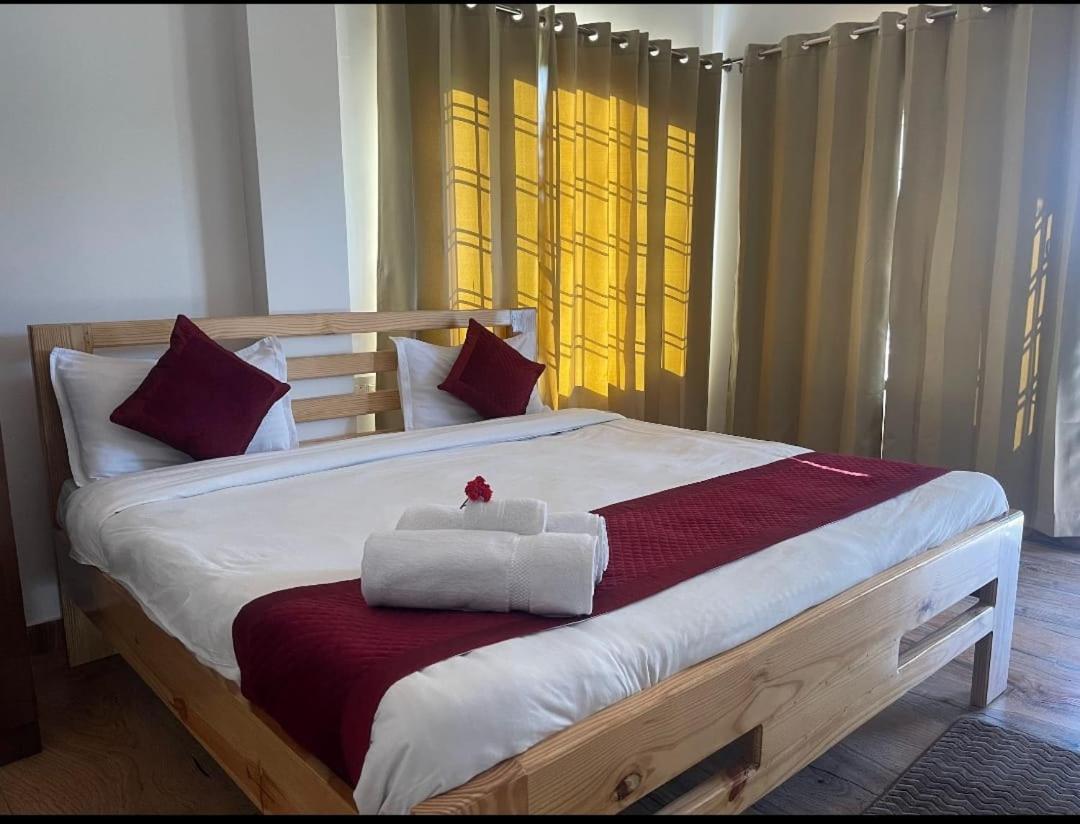 Karans Corbett Motel Rāmnagar Buitenkant foto
