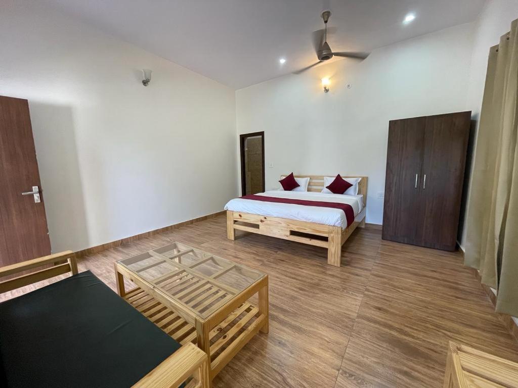 Karans Corbett Motel Rāmnagar Buitenkant foto